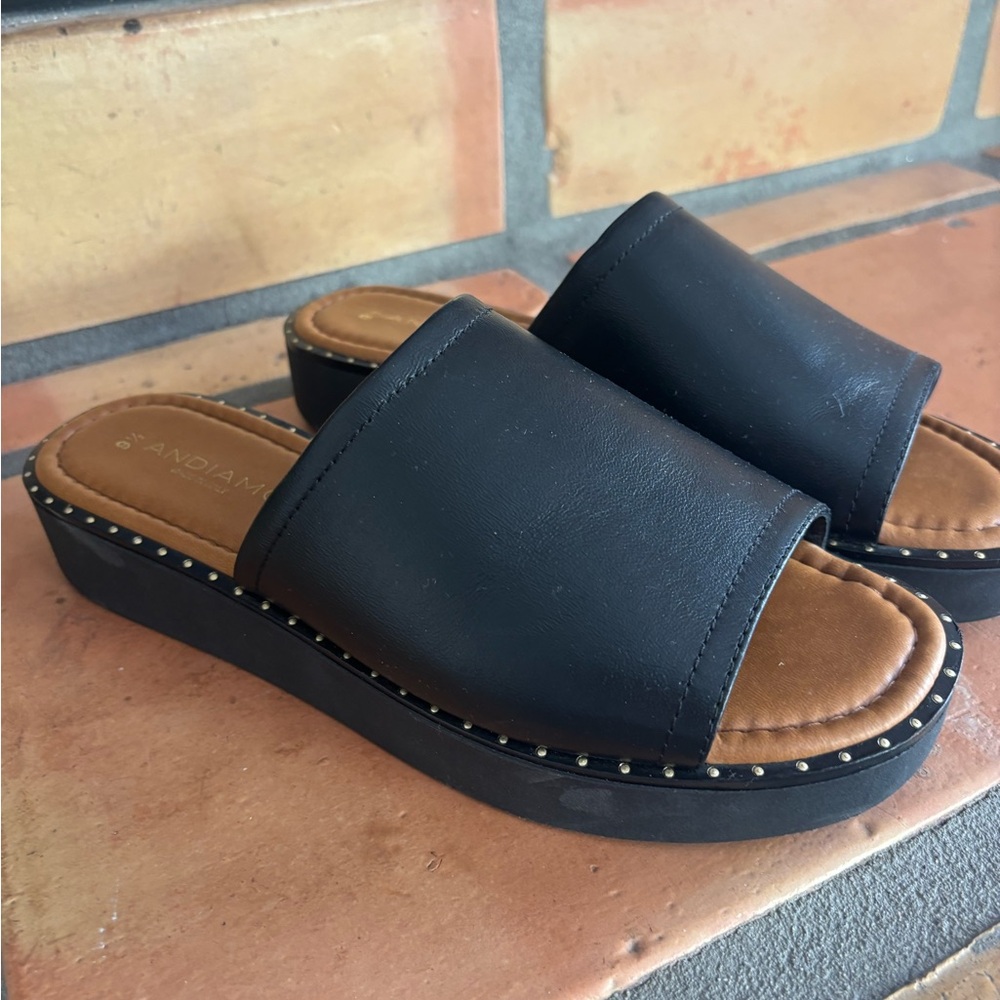 Andiamo Black Leather Upper Platform Slide Sandals Minimalist Modern size 9.5
